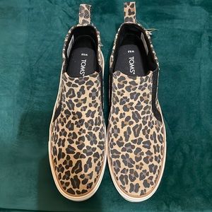 NWT TOMS Bryce Slip On Sneakers